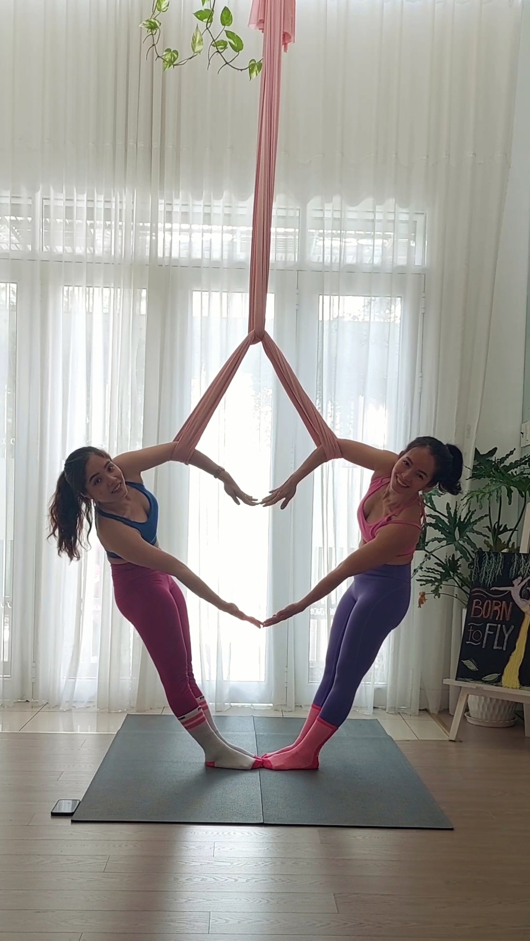 AERIAL YOGA HCM